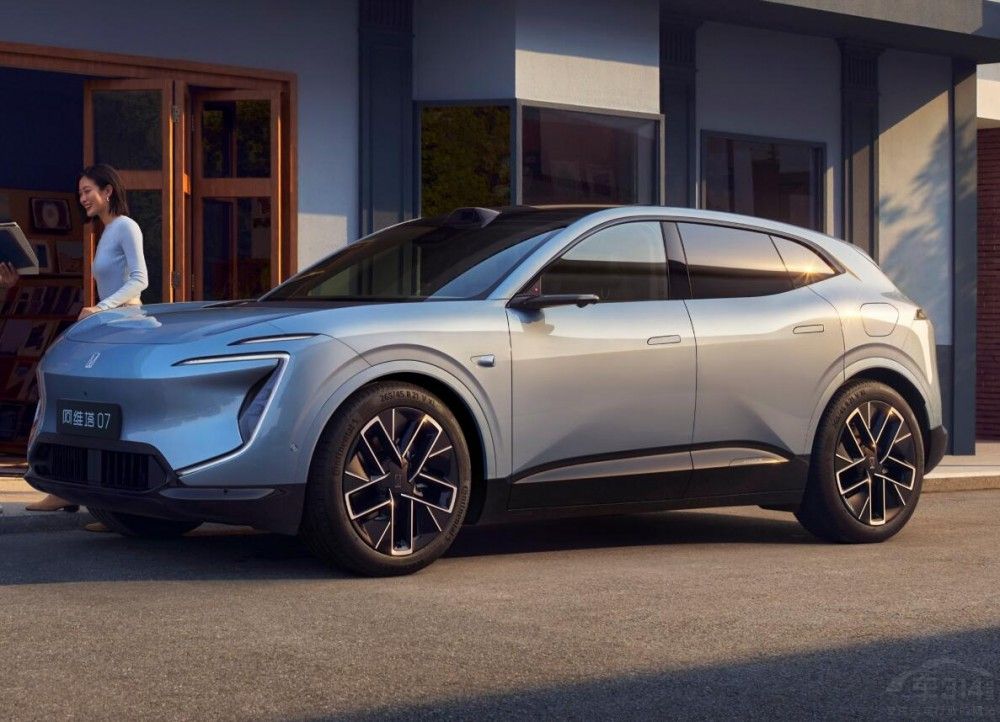 ���u9���ذ�SUV 15�f��130�f���o��������