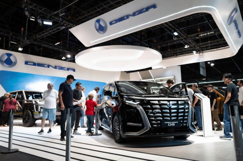 “九球天后”潘曉婷成騰勢D9第30萬輛車主 “九球天后”潘曉婷成騰勢D9第30萬輛車主